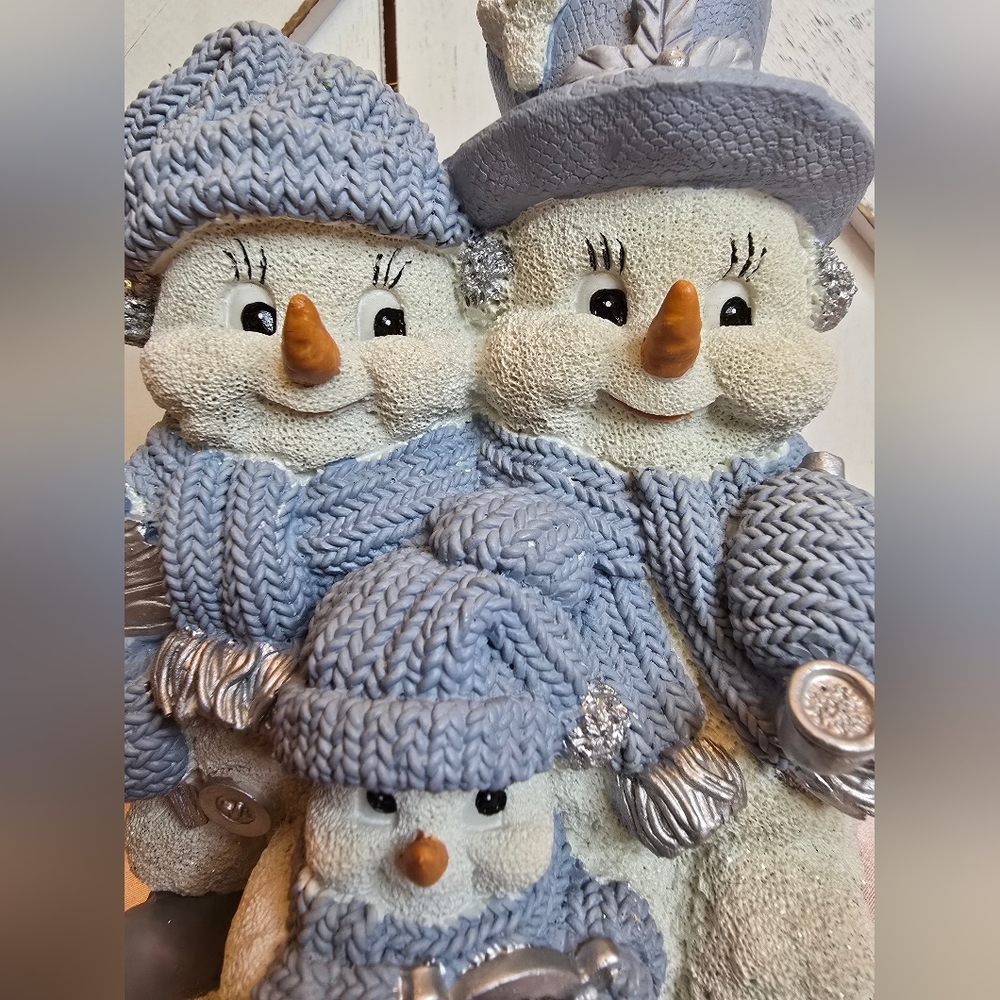 Snowman Family 8" Tall